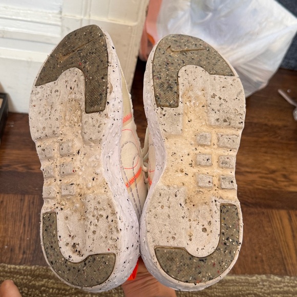 Nike womens crater impact Cream and Orange Sneakers - Picture 5 of 6
